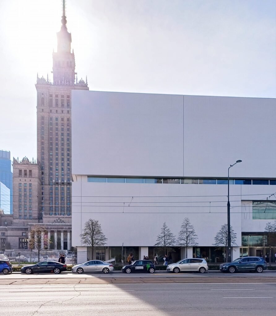 Muzeum Sztuki Nowoczesnej w Warszawie – sztuka konceptualna i inspiracje